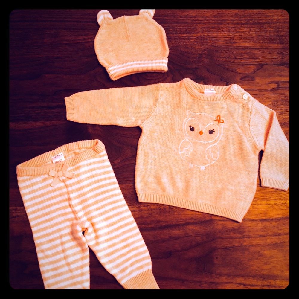 Baby girls sweater/hat/pants set, NWOT, Sz 3m